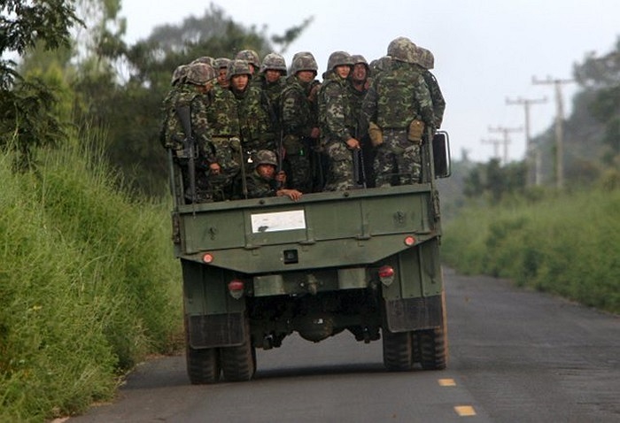 Cuộc giao tranh ác liệt giữa binh sỹ Thái Lan - Campuchia ở khu vực biên giới gần đền Preah Vihear ngày 15/8/2008 khiến 1 binh sỹ Campuchia thiệt mạng, 5 binh sỹ Thái Lan bị thương