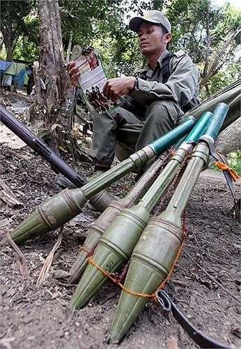 Cận cảnh súng diệt tăng B41 của quân đội Campuchia