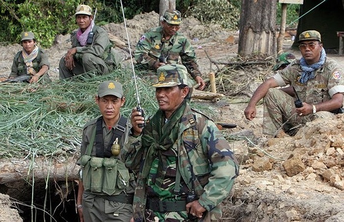 Ngày 3/4/2009, binh sỹ hai nước Thái Lan - Campuchia giao tranh dữ dội ở khu vực biên giới gần đền Preah Vihear khiến 2 binh sỹ Campuchia thiệt mạng