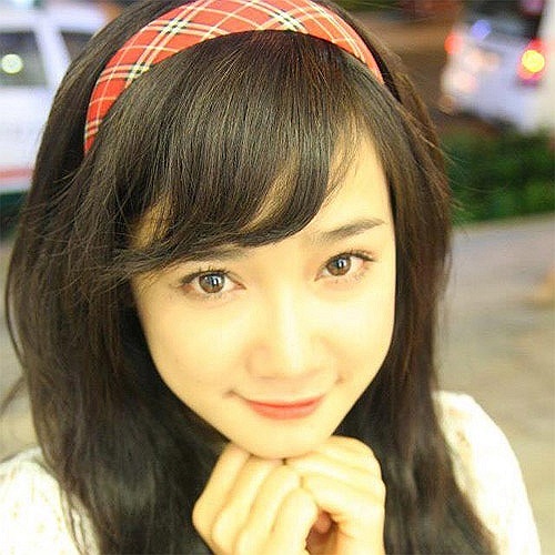 Cũng giống như trong phim, ngoài đời Nabi Nhã Phương cũng sở hữu vẻ đẹp trong sáng, thánh thiện.