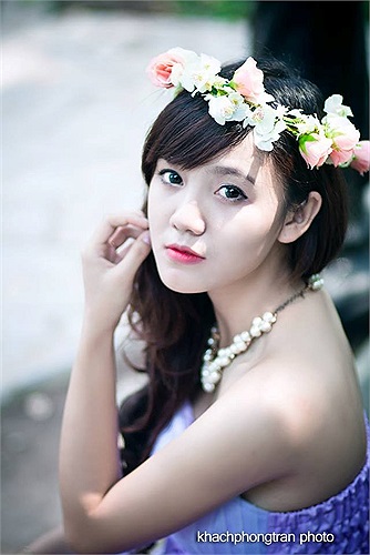Bích hiện là sinh viên ngành quản lý hành chính.