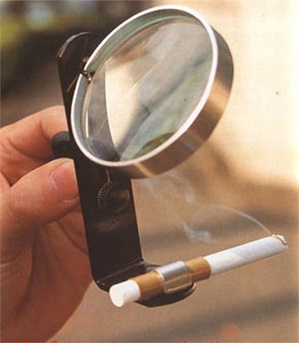 Hút thuốc không cần bật lửa hay bao diêm là 'giải pháp thân thiện' với môi trường