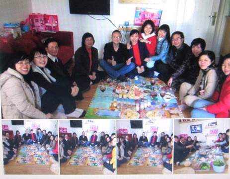 …và những bức hình chụp lại buổi tất niên vui vẻ