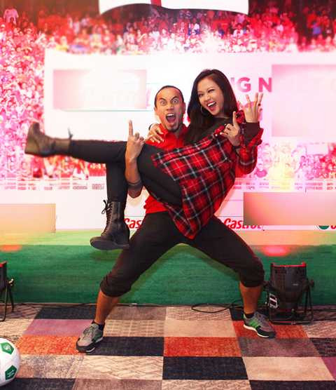 Phạm Anh Khoa, Suboi cuồng nhiệt cùng bóng đá