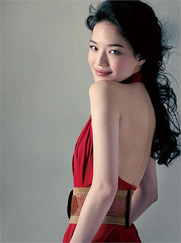 Thư Kỳ là biểu tượng của vẻ đẹp gợi cảm Đài Loan và cả Châu Á.