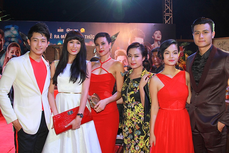 Dàn diễn viên trong phim, từ vai chính đến vai phụ toàn những nhân vật nổi tiếng của showbiz.