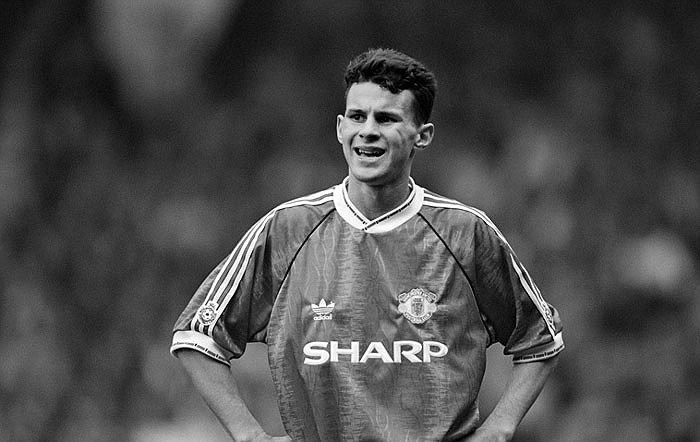 Giggs đá chính cả trận đầu tiên trong màu áo Man Utd là ở cuộc derby với Man City vào ngày 4/5/1991