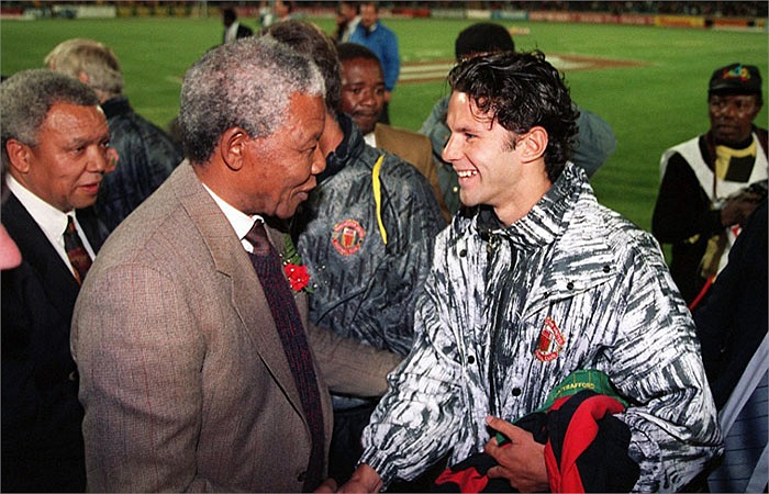 Giggs gặp Cựu Tổng thống Nam Phi, Nelson Mandela năm 1993