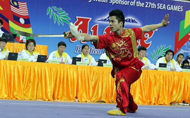 Tuy nhiên, Mạnh Quyền chỉ giành 9.68 điểm