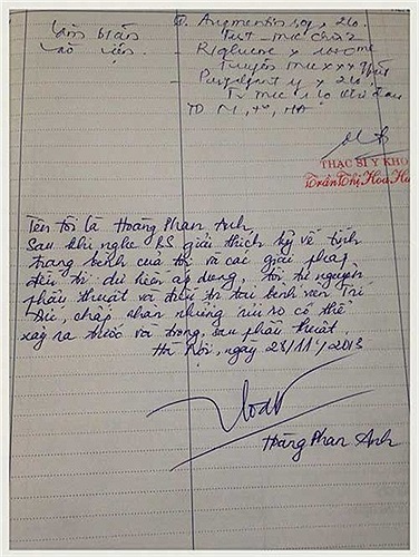 Anh còn bonus thêm bản cam kết với bệnh viện. 