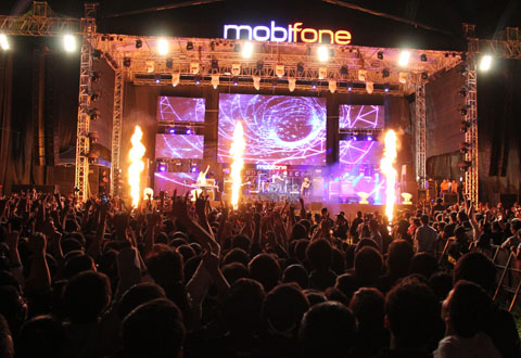 RockStorm, Đà Nẵng, Mobifone, siêu bão, đổ bộ
