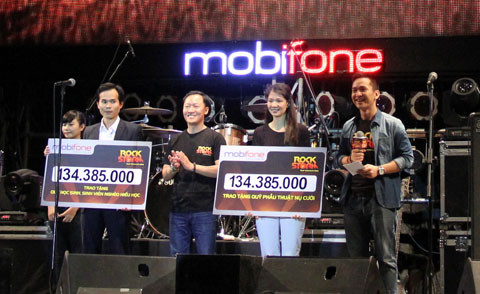 RockStorm, Đà Nẵng, Mobifone, siêu bão, đổ bộ