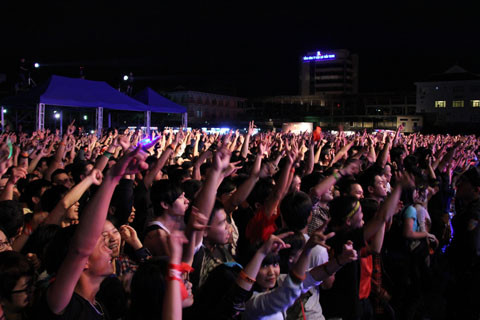 RockStorm, Đà Nẵng, Mobifone, siêu bão, đổ bộ