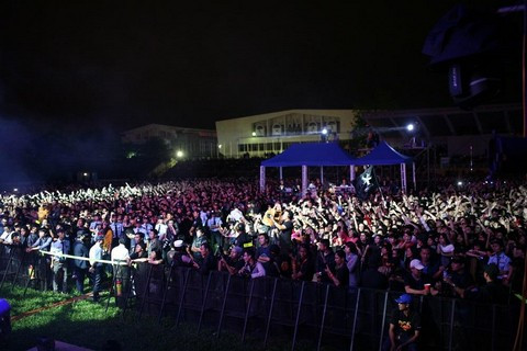 RockStorm 2013 “đốt lửa” sông Hàn