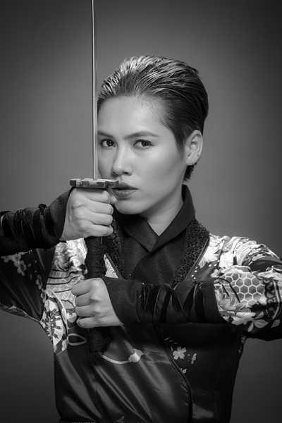 Hoàng My gặp Keanu Reeves