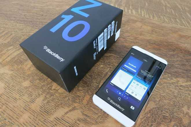 BlackBerry Z10 lại tiếp tục được bán đại hạ giá.