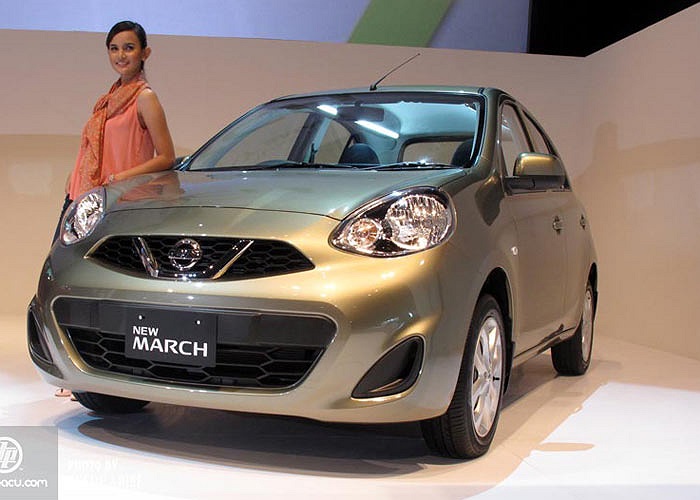 Tại đất nước đông dân nhất khu vực Đông Nam Á, Nissan March 2014 có giá khởi điểm chỉ 149,8 triệu Rupiah, tương đương 13.537 USD.