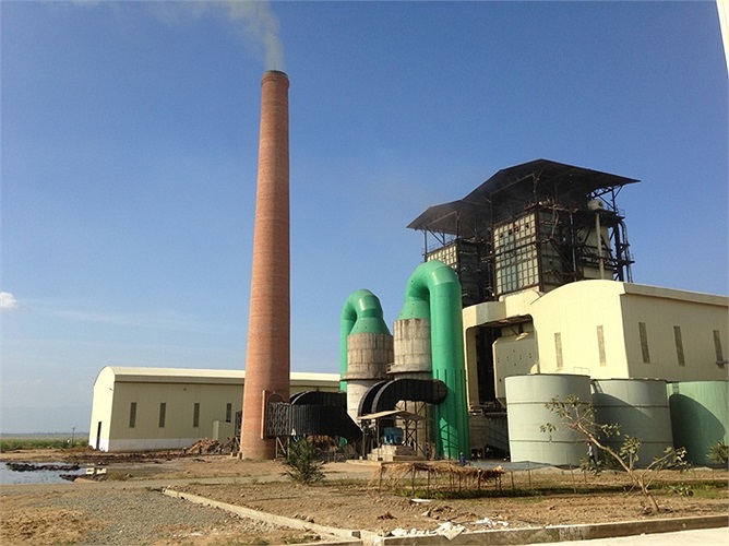 Với khoảng 12.000 ha mía đường đang vào vụ thu hoạch, nhà máy chế biến mía đường của Hoàng Anh Gia Lai tại Attapeu có chạy suốt 6 tháng hết công suất 7.000 tấn/ngày.