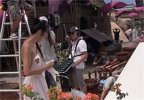 hưng cách đây ít lâu, một số hình ảnh hậu trường của Tăng Thanh Hà (vai Linh Lan) trong bộ phim 'Mỹ Nhân kế' đã gây chú ý.