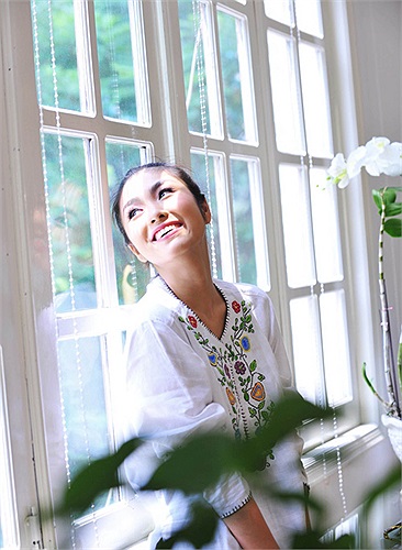 Sau đó cô cũng im lặng để cho dư luận nguôi ngoai.