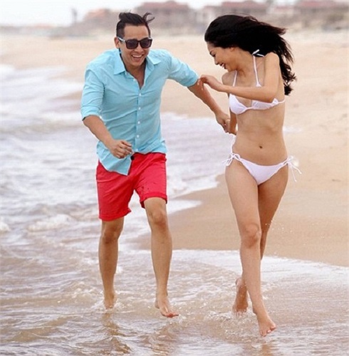 Hứa Vĩ Văn và Minh Khuê trong phim 'Váy hồng tầng 24'.