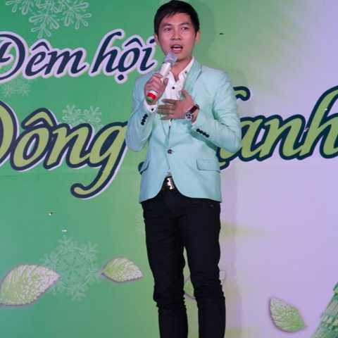 thầy nguyễn hoàng khắc hiếu