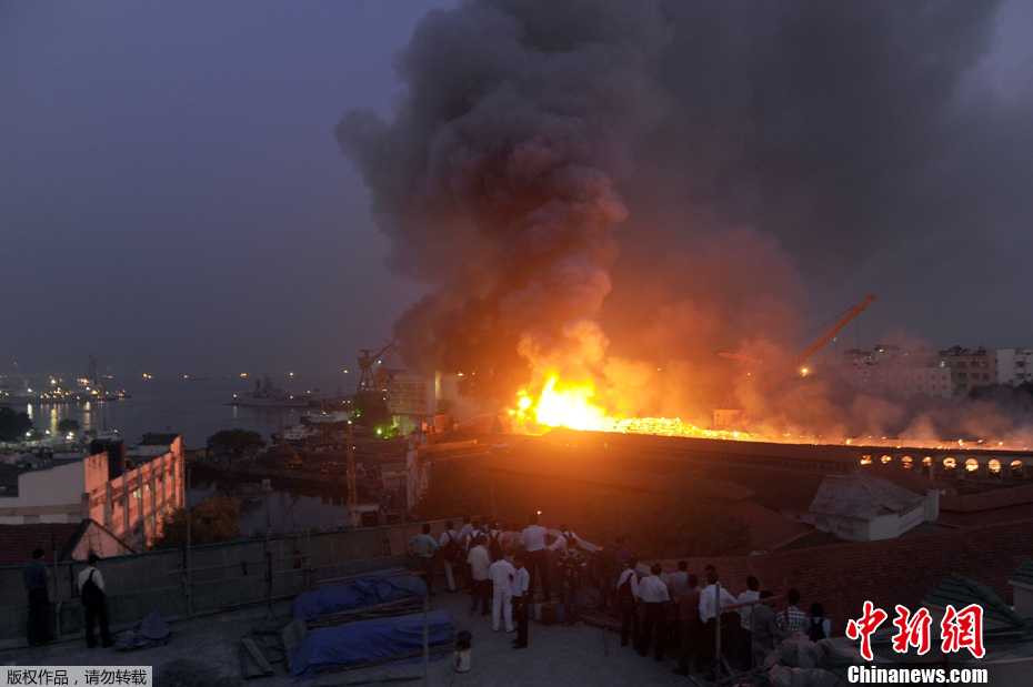 tàu ngầm ấn độ