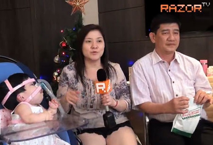 Với cơ thể của một đứa trẻ, Pei không thể đi lại cũng như tự làm mọi sinh hoạt cá nhân. Đến tận bây giờ, cô vẫn phải dùng tới máy trợ thở và đóng bỉm.