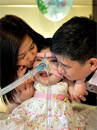 Họ chia sẻ, khi biết có thai, anh chị đều rất nóng lòng chào đón đứa con đầu đời như bất kỳ cặp vợ chồng nào khác. 