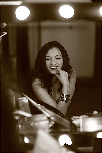 Vòng một bốc lửa, thân hình nóng bỏng giúp Thủy Top trở thành thương hiệu gợi cảm.