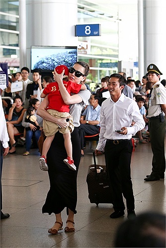 Ngôi trường Subeo đang theo học thuộc hệ thống trường quốc tế của Anh quốc với nhiều cấp bậc từ mẫu giáo tới trung học. Cấp mẫu giáo của cậu nhóc được chia thành 2 dạng là nguyên ngày (gồm ăn trưa tại trường) và nửa ngày (không ăn trưa tại trường). 
