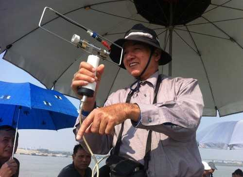  Tiến sĩ Bằng đã hoàn thành việc tìm kiếm bằng máy địa bức xạ.