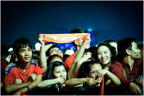 MobiFone RockStorm 2013 