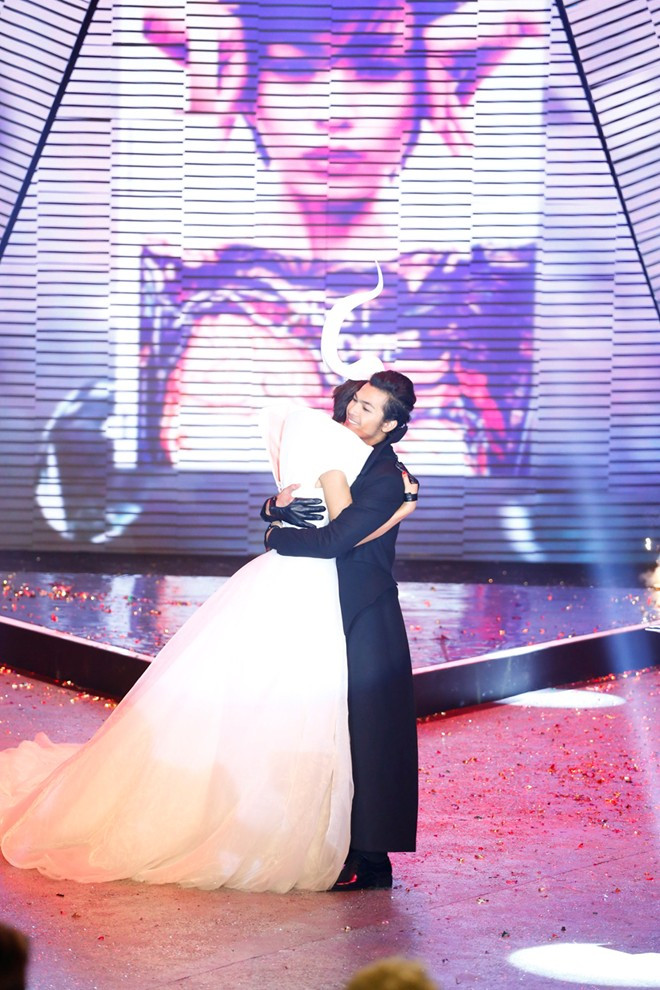 Mâu Thanh Thủy đăng quang Vietnam's Next Top Model 2013