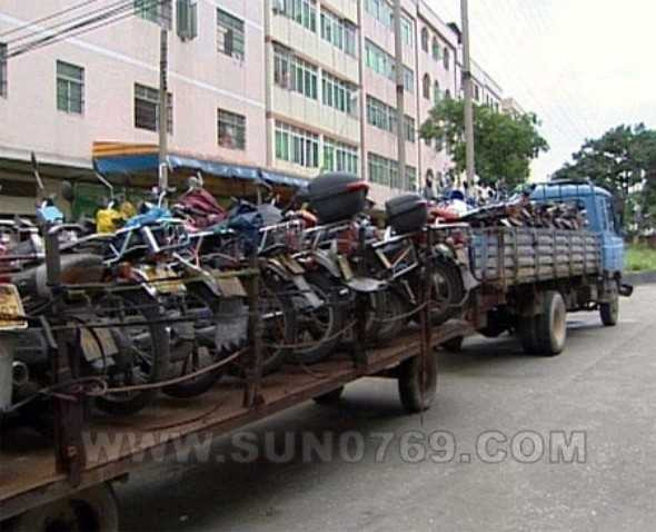 cấm xe máy trung quốc