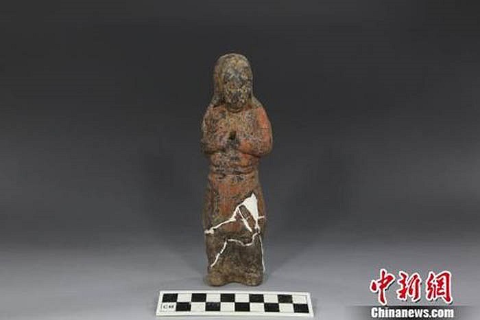 Bức tượng gốm thời Tùy được khai quật từ lăng mộ Tiêu hoàng hậu