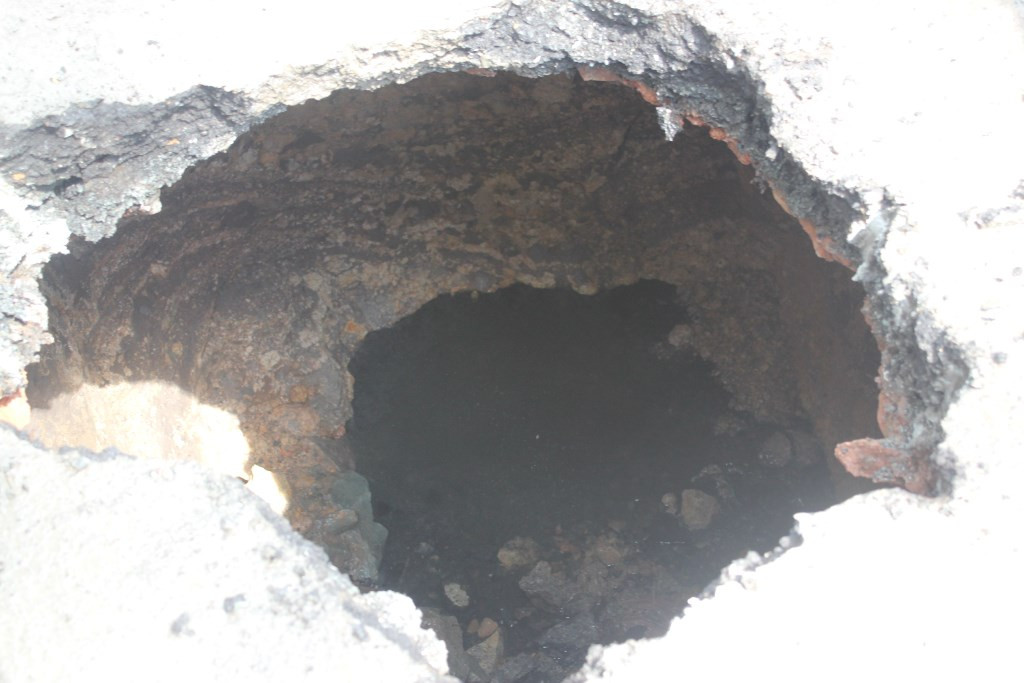 TP.HCM, hố tử thần, nguyên nhân, bề ống cống thoát nước, quận 5