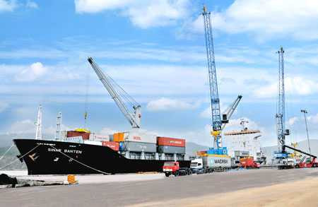  Dù ông Bá có nhầm lẫn giữa cảng biển với bến cảng thì cũng không lấy đâu ra con số 260 bến cảng