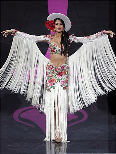 Bỏ nghiệp VĐV nhưng Yurena vẫn duy trì thói quen tập thể dục