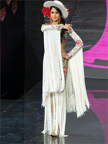 Cô thường chạy bộ và tới phòng tập để duy trì vóc dáng