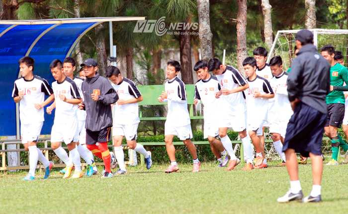 U19 Việt Nam tích cực rèn thể lực