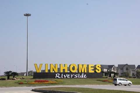 VINGROUP TỔ CHỨC DẠ TIỆC GIÁNG SINH ĐẶC BIỆT SANG TRỌNG TẠI “THÀNH PHỐ BÊN SÔNG” VINHOMES RIVERSIDE