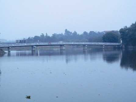 Khu vực hồ Đầm Vạc nơi phát hiện thi thể của nạn nhân.