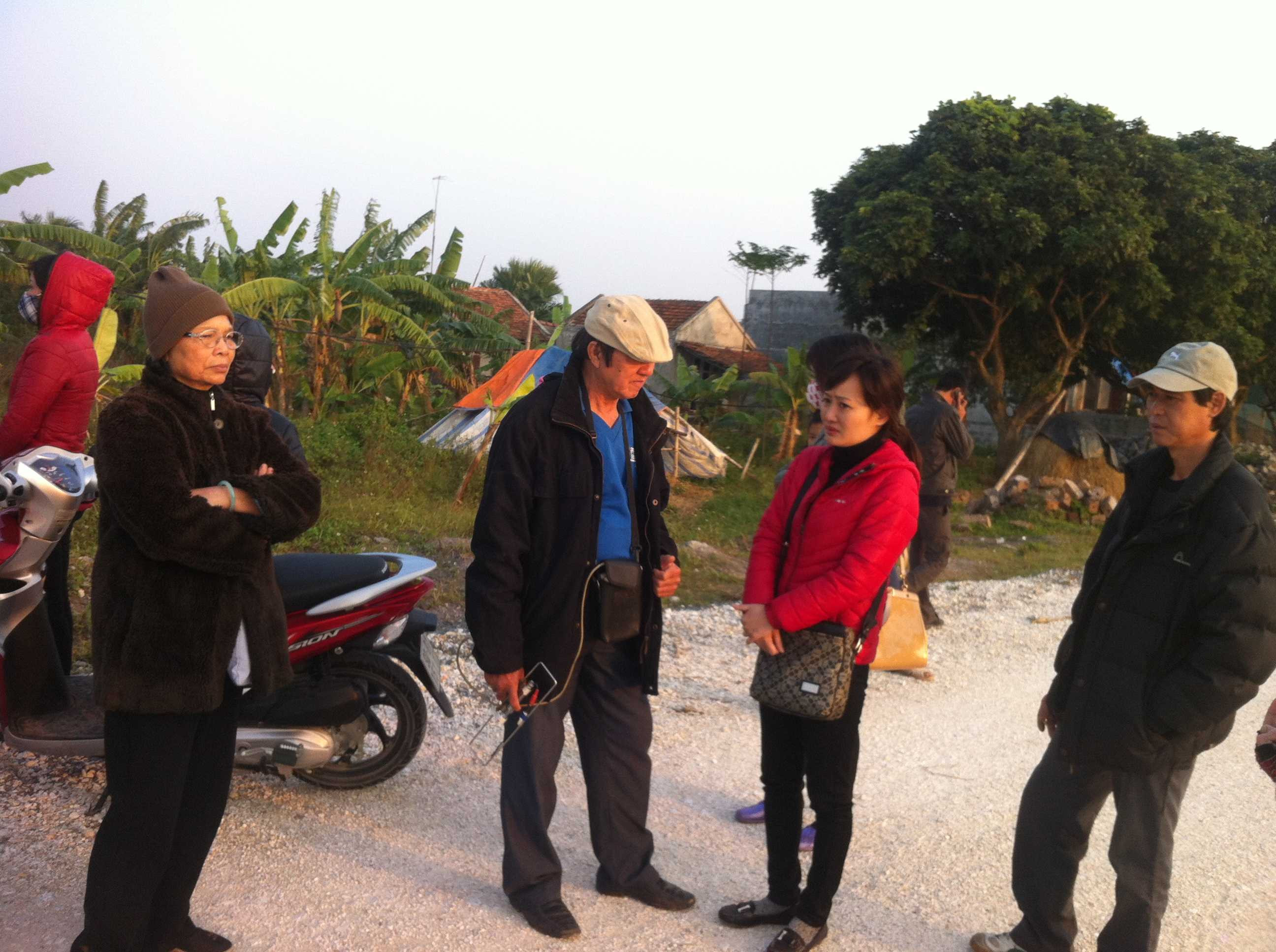 Chị Hằng bày tỏ mong muốn sớm tìm thấy xác chị Huyền để những người còn sống được yên lòng.