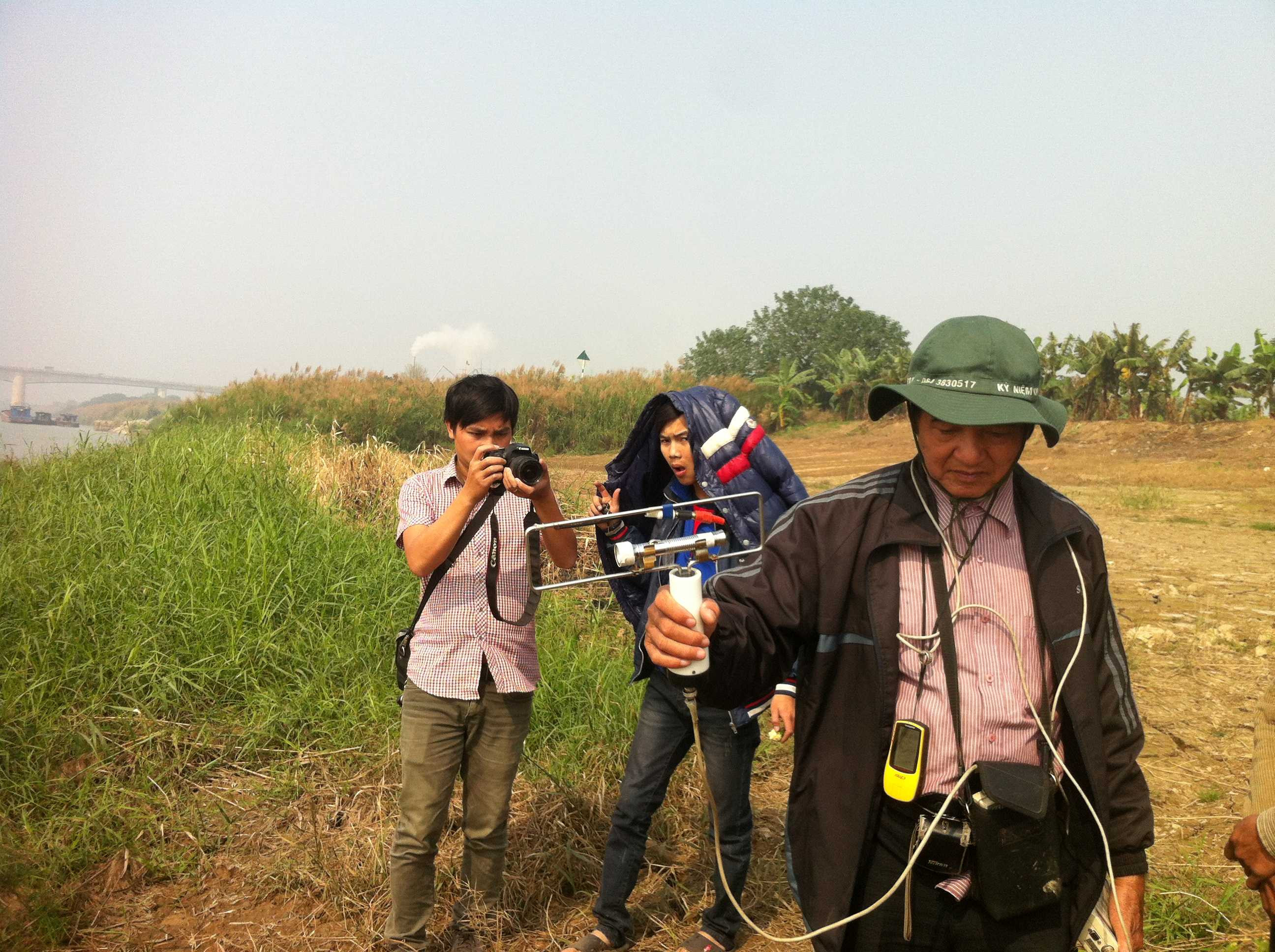 Bãi bồi ven bờ trái sông Hồng được cho là một vị trí khá khả quan.