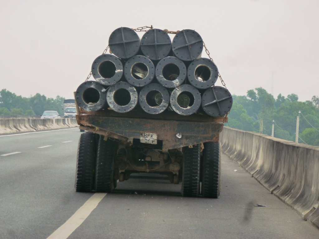 Long An, cao tốc Trung Lương- TP.HCM, xe cứu thương, xe container, chết, cấp cứu, thương vong