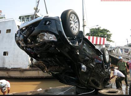 tai nạn đường thủy, phà tắc cậu, kiên giang, <a href='https://vtcnews.vn/oto-xe-may.31.0.html' >ô tô</a> lao xuống sông