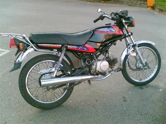  Xe Win 'tàu' nhìn thoáng qua không khác gì mẫu xe do Honda sản xuất. 