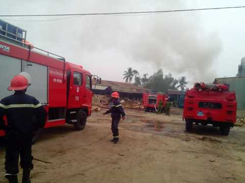 Hỏa hoạn, thiêu rụi, cháy, xưởng gỗ, hàng chục tỷ, Quảng Nam