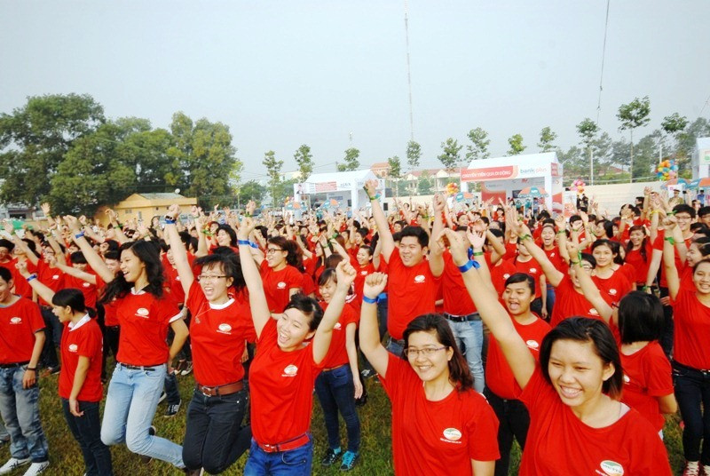 Cả nghìn sinh viên đều hào hứng với một màn trình diễn có một không hai tại Cần Thơ.